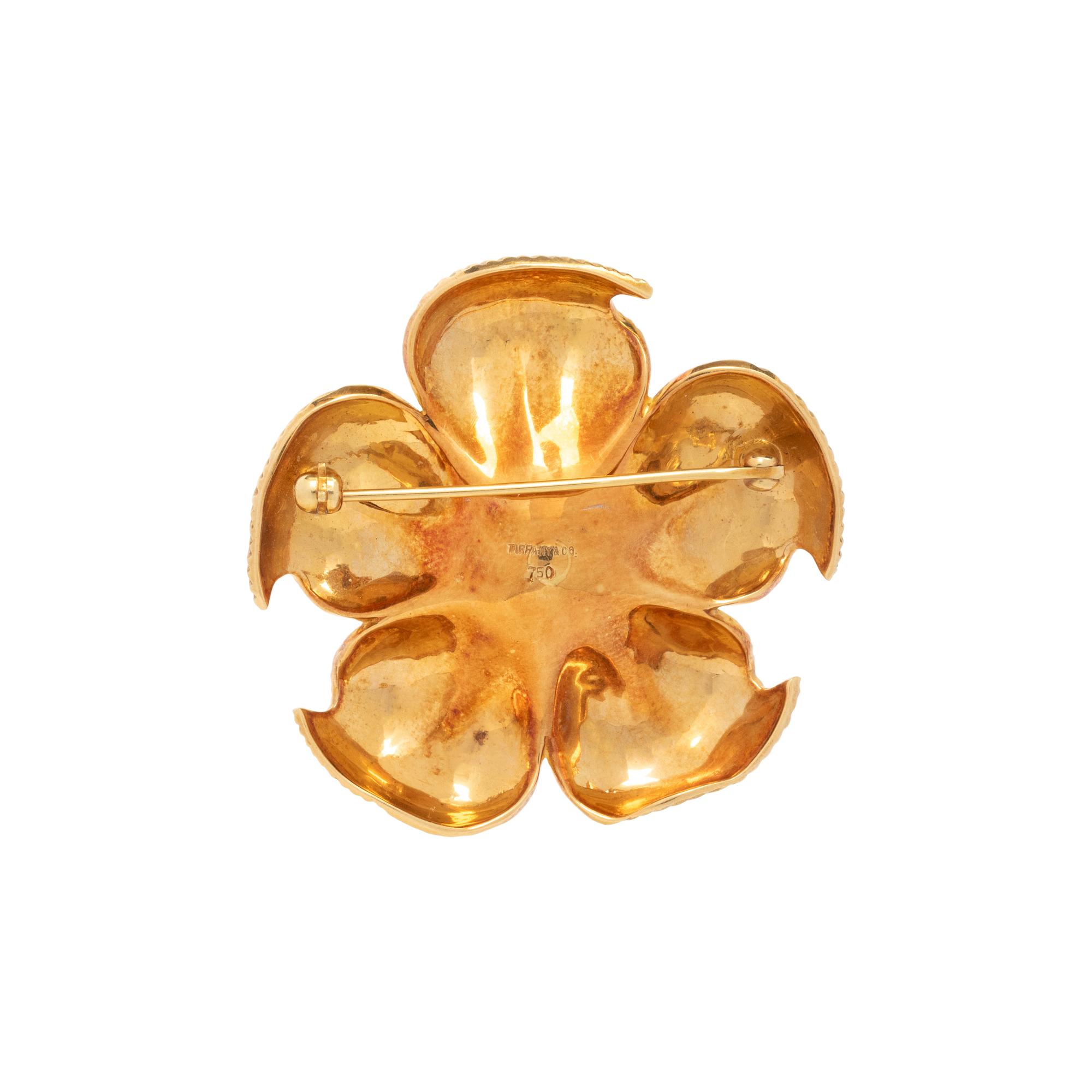 TIFFANY & CO., YELLOW GOLD FLOWER BROOCH