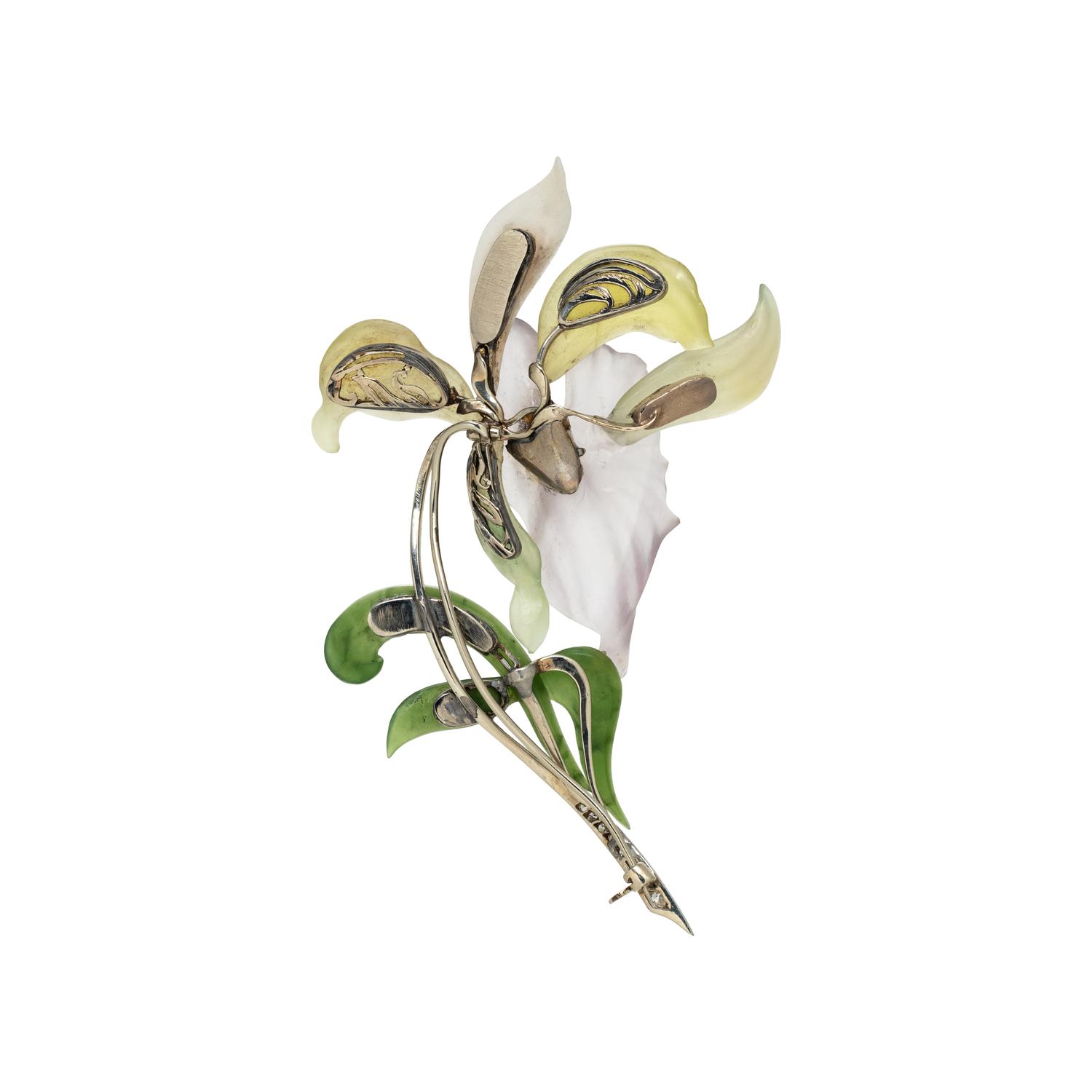BENTLY & SKINNER, ANTIQUE, CARVED HARDSTONE AND DIAMOND FLOWER BROOCH