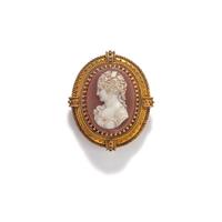 VICTORIAN, YELLOW GOLD AND HARDSTONE CAMEO BROOCH