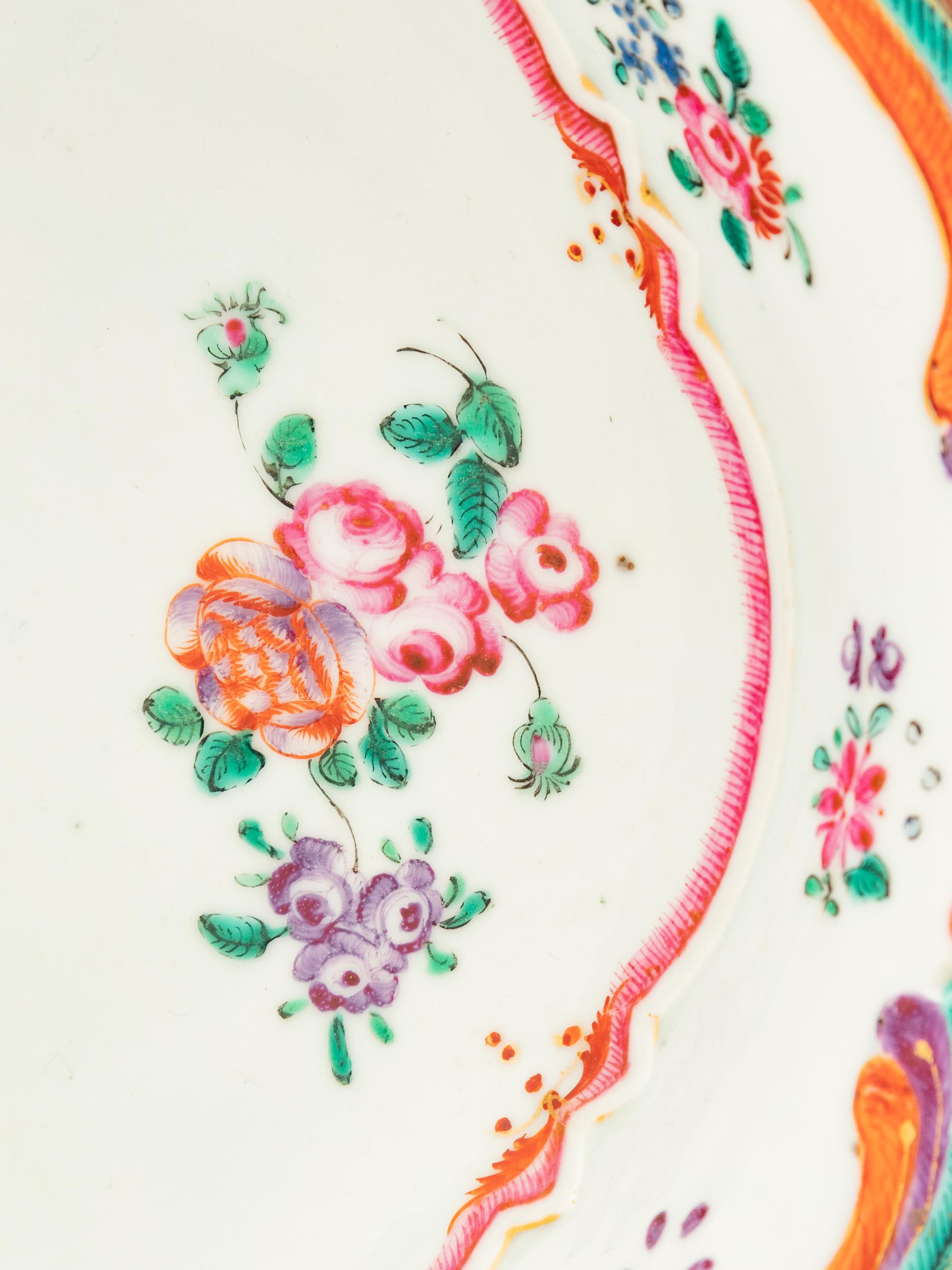 A Chinese Export Famille Rose Porcelain Pitcher and Basin