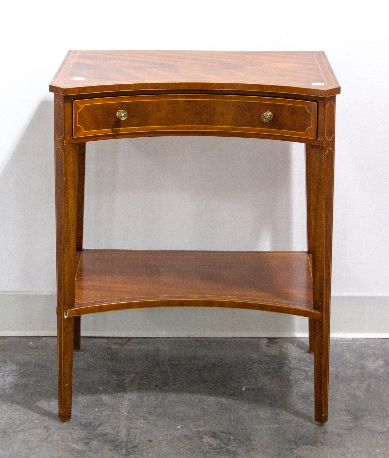 A Georgian Style Mahogany Side Table Height 27 x width 22 3/4 x depth 17 inches. — 20TH CENTURY