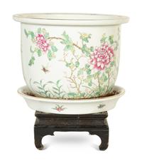 A Chinese Export Enameled Porcelain Jardinière