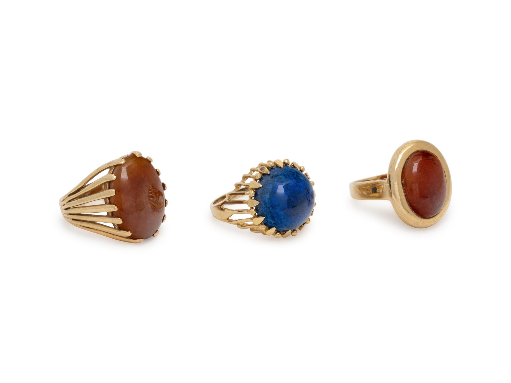 COLLECTION OF YELLOW GOLD AND HARDSTONE RINGS