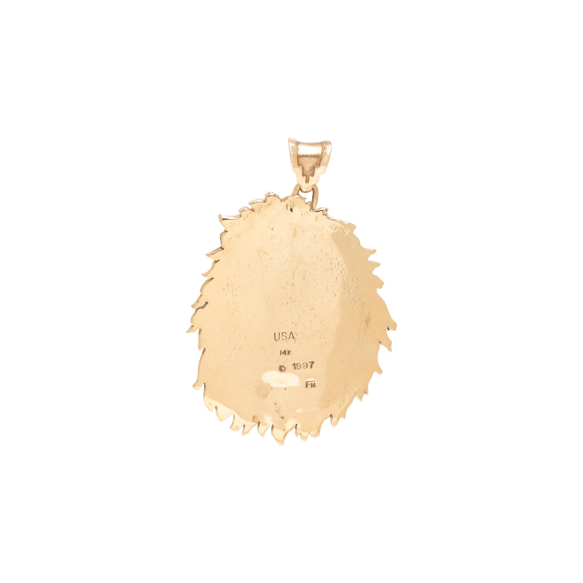 YELLOW GOLD LION PENDANT