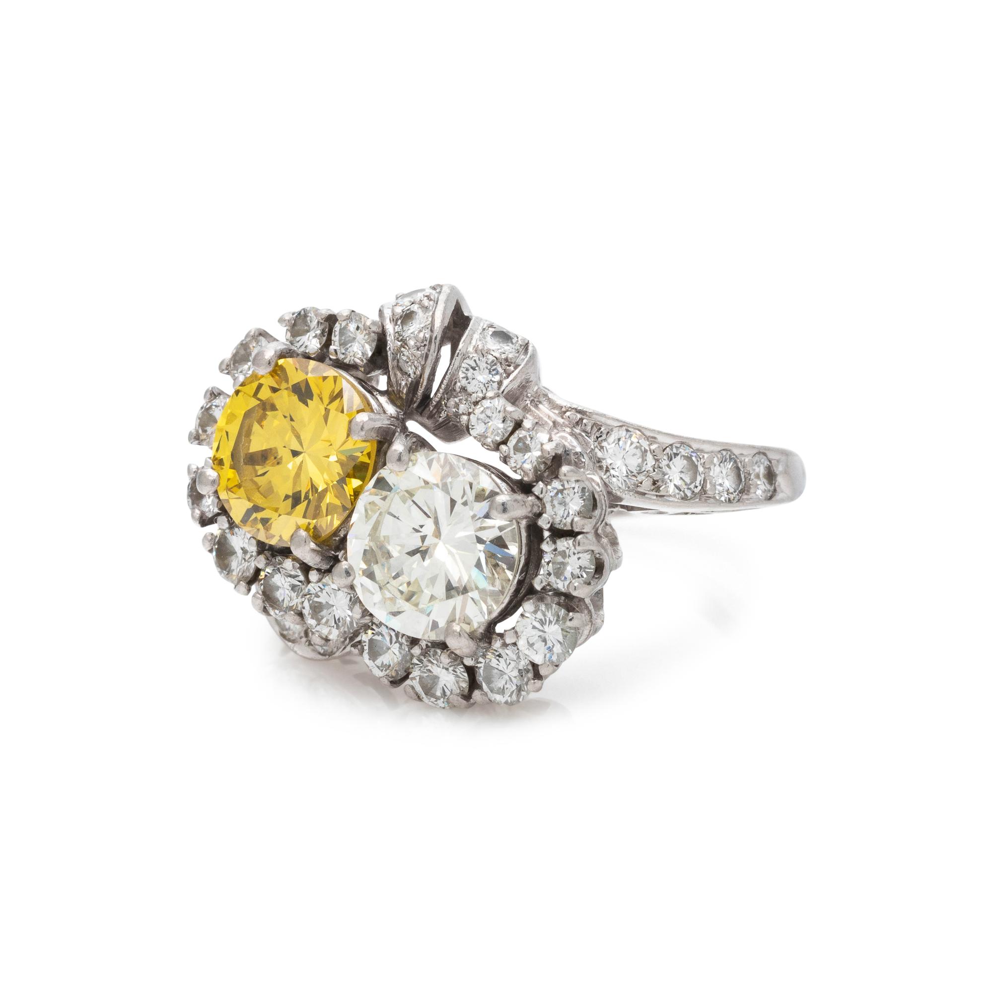 DIAMOND AND COLORED DIAMOND 'TOI ET MOI' RING