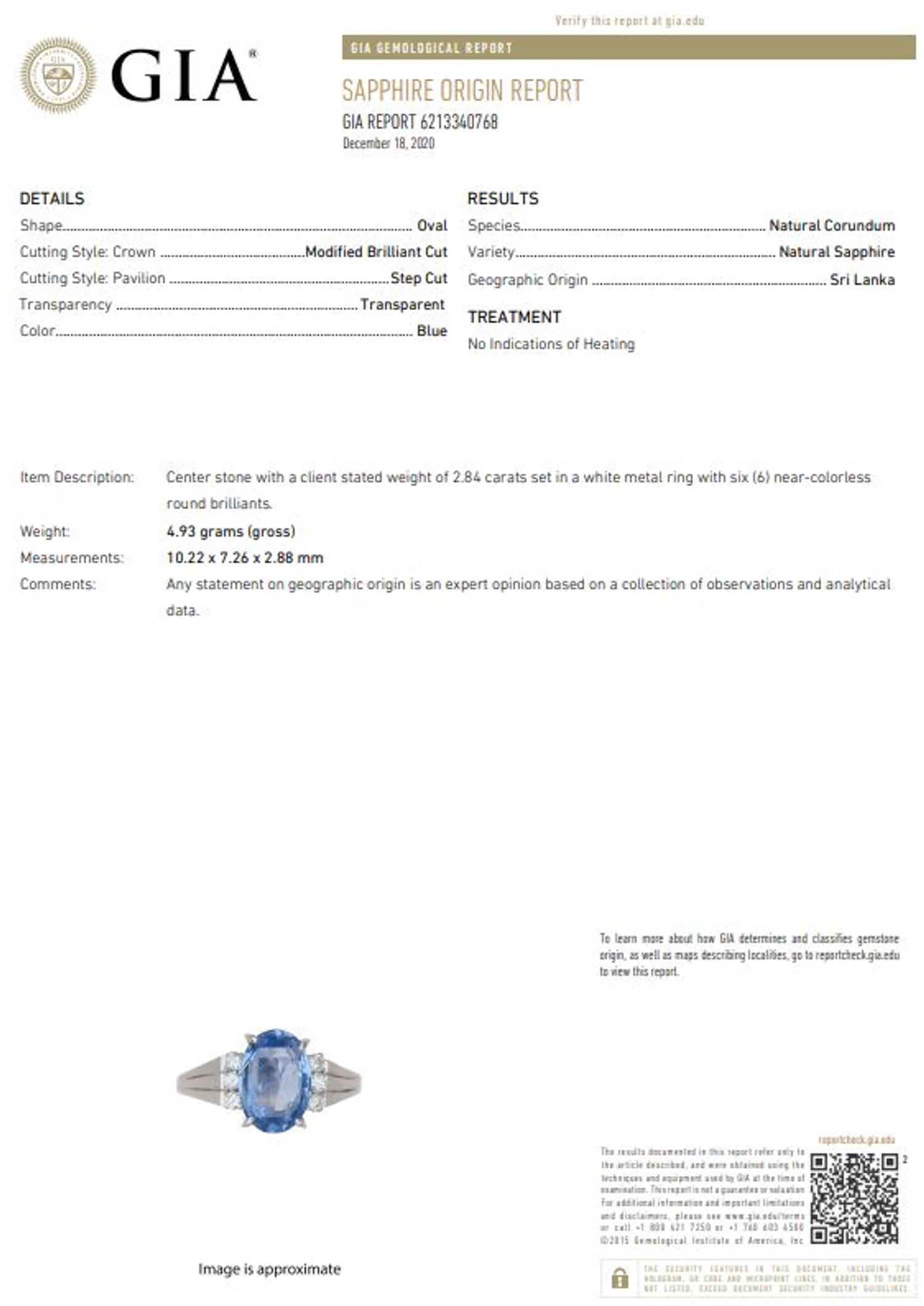 SAPPHIRE AND DIAMOND RING