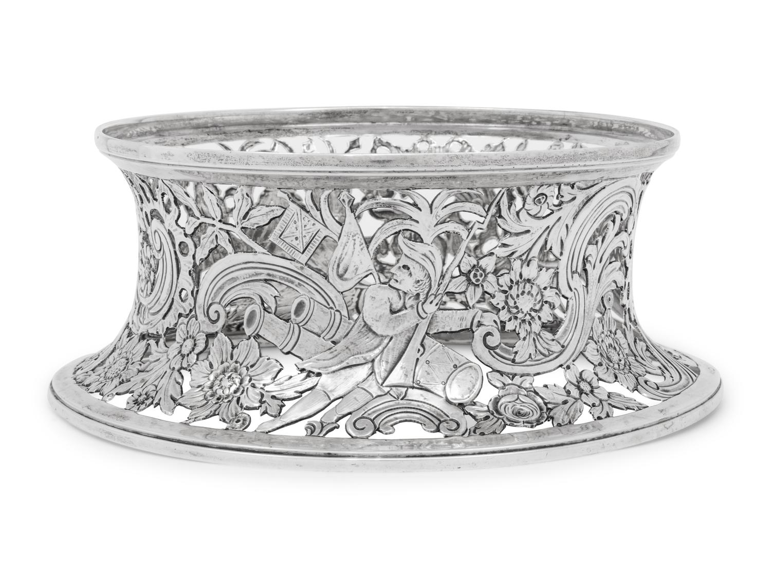 An Edwardian Silver Dish Ring