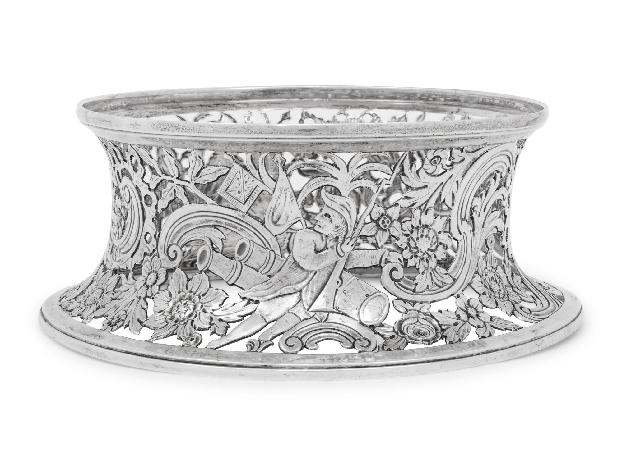 An Edwardian Silver Dish Ring