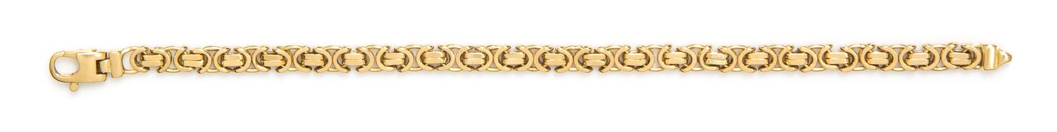 An 18 Karat Yellow Gold Flat Byzantine Chain Bracelet. 12.70 dwts.