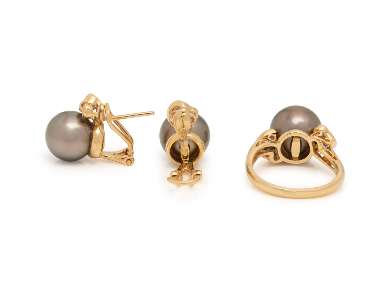 CULTURED TAHITIAN PEARL AND DIAMOND SET