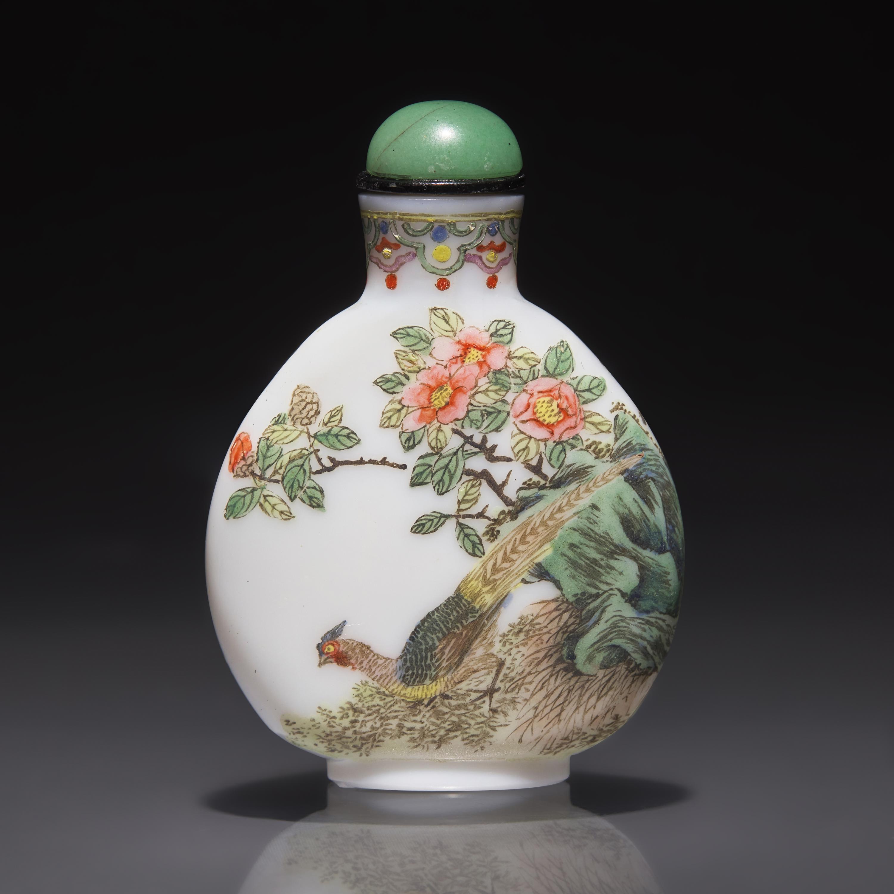 A Chinese Enameled Glass Snuff Bottle, Qing Dynasty, Circa 1767-1850 — 1767-1850年 白料胎畫琺瑯喜上眉梢圖鼻煙壺
