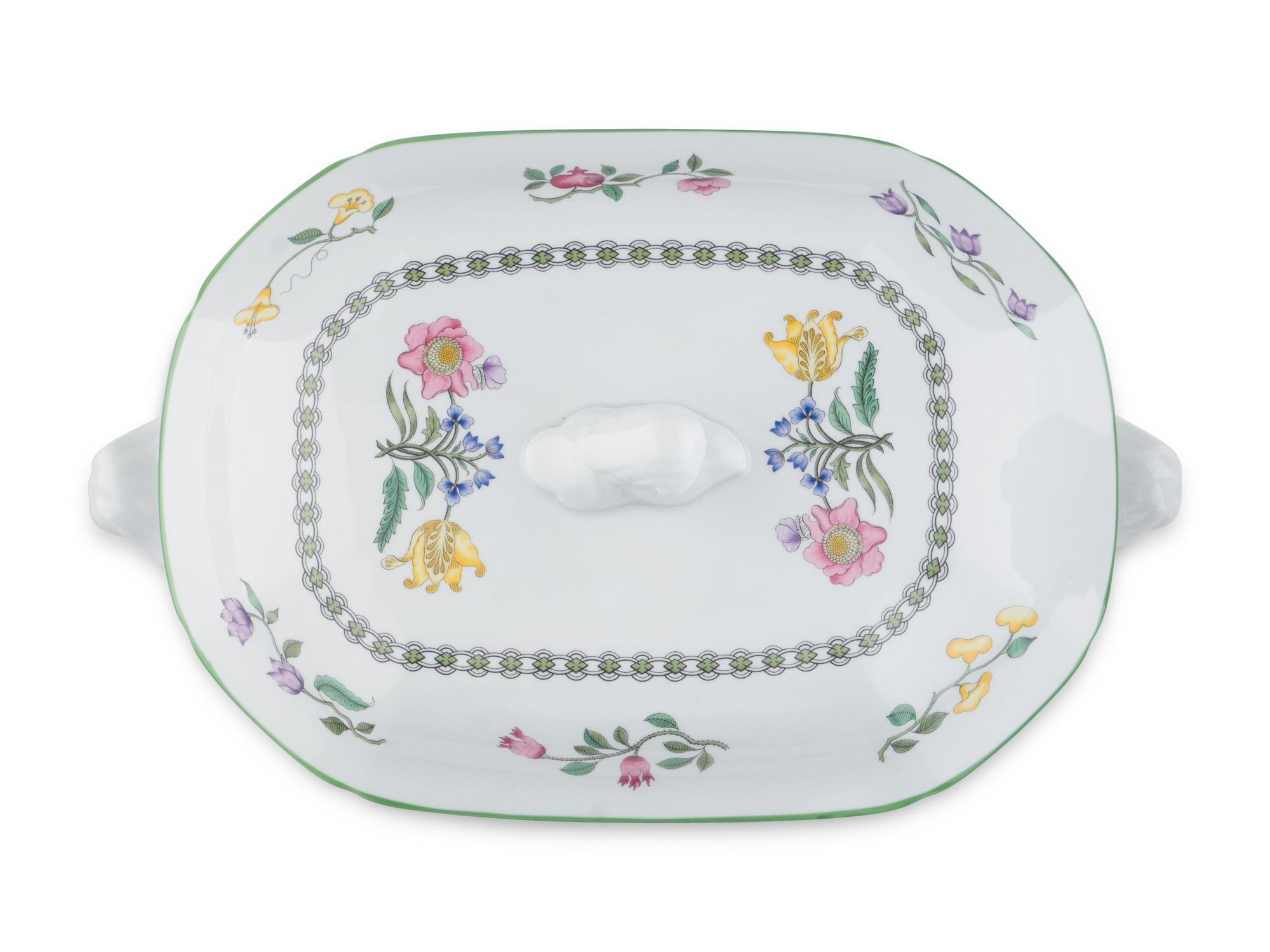 A Spode Porcelain Dinner Service