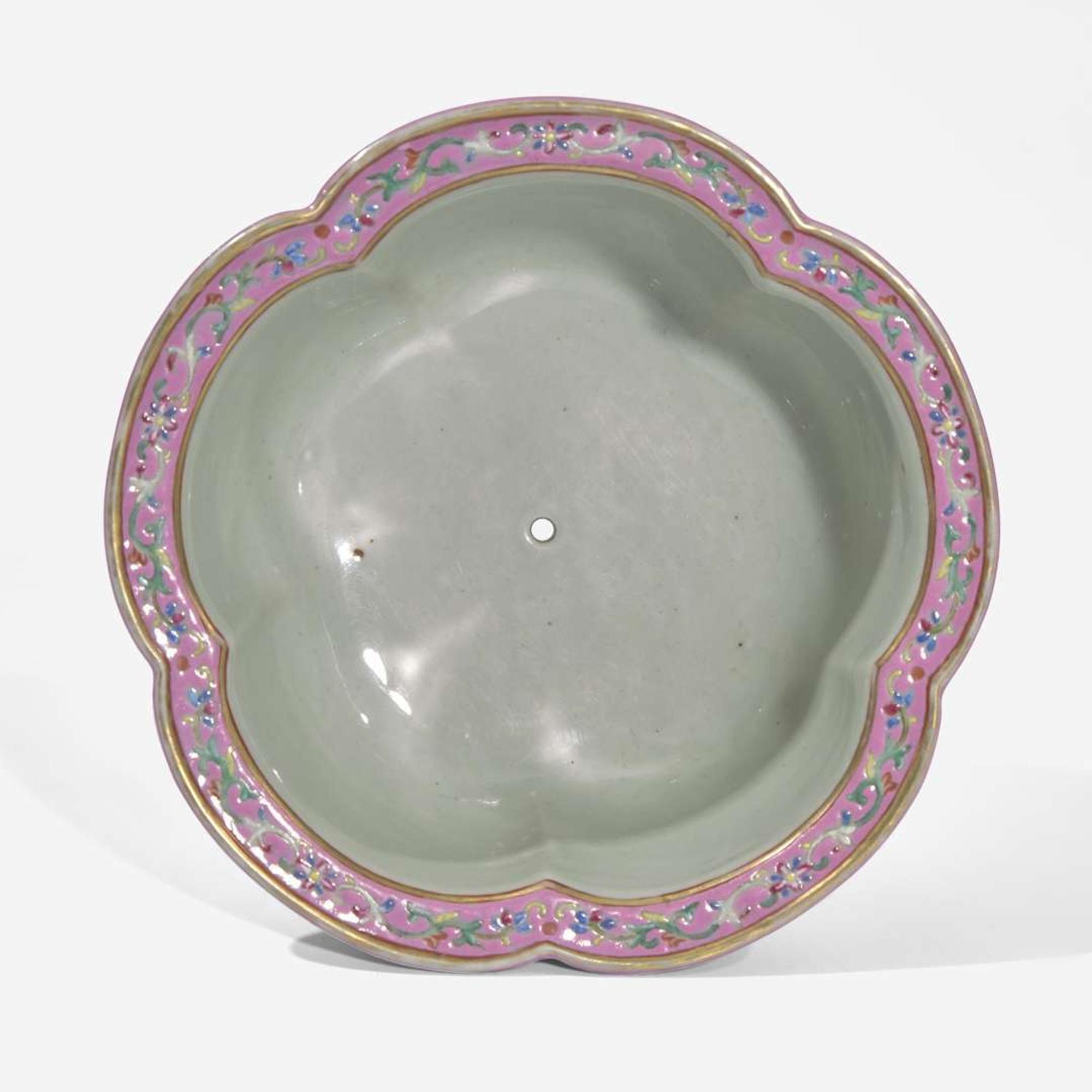 A Chinese famille rose-decorated pale celadon-ground five-lobed jardinière 粉彩青釉花盆 Possibly Jiaqing/Daoguang period ?????????