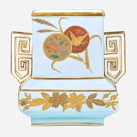 A Wedgwood Bone China Aesthetic Movement Vase UK, 1870s
