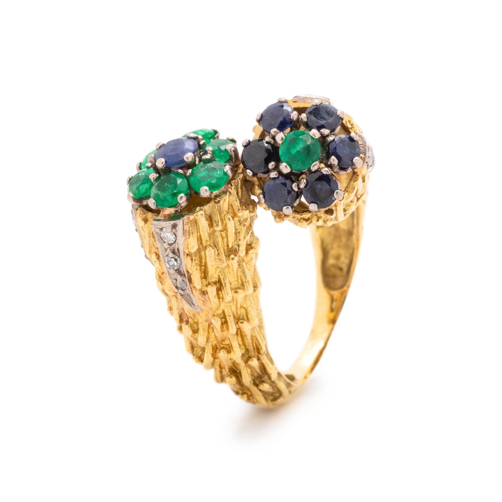 YELLOW GOLD, SAPPHIRE, EMERALD AND DIAMOND RING