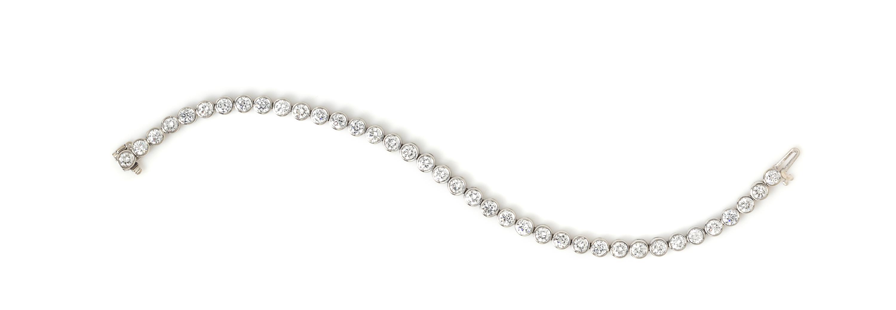 A White Gold and Diamond Line Bracelet, 9.80 dwts.