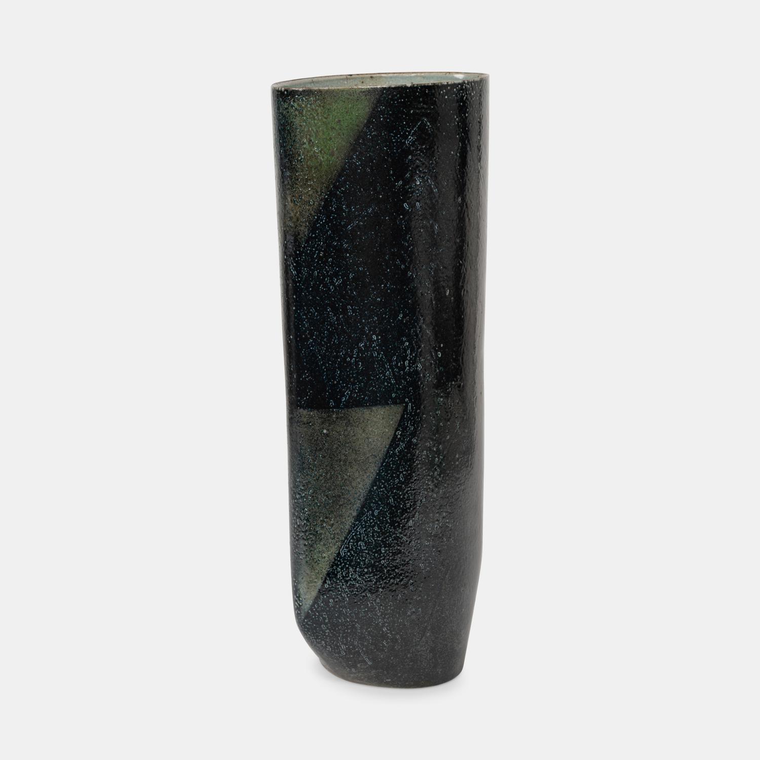 Large Flattened Vase Form, 1987