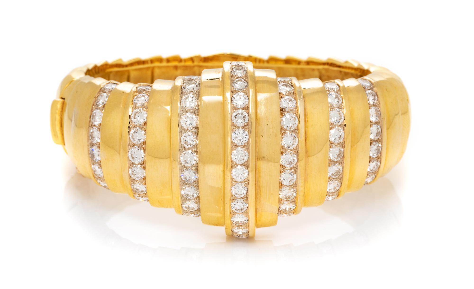 A Yellow Gold and Diamond Bangle Bracelet, 52.00 dwts.