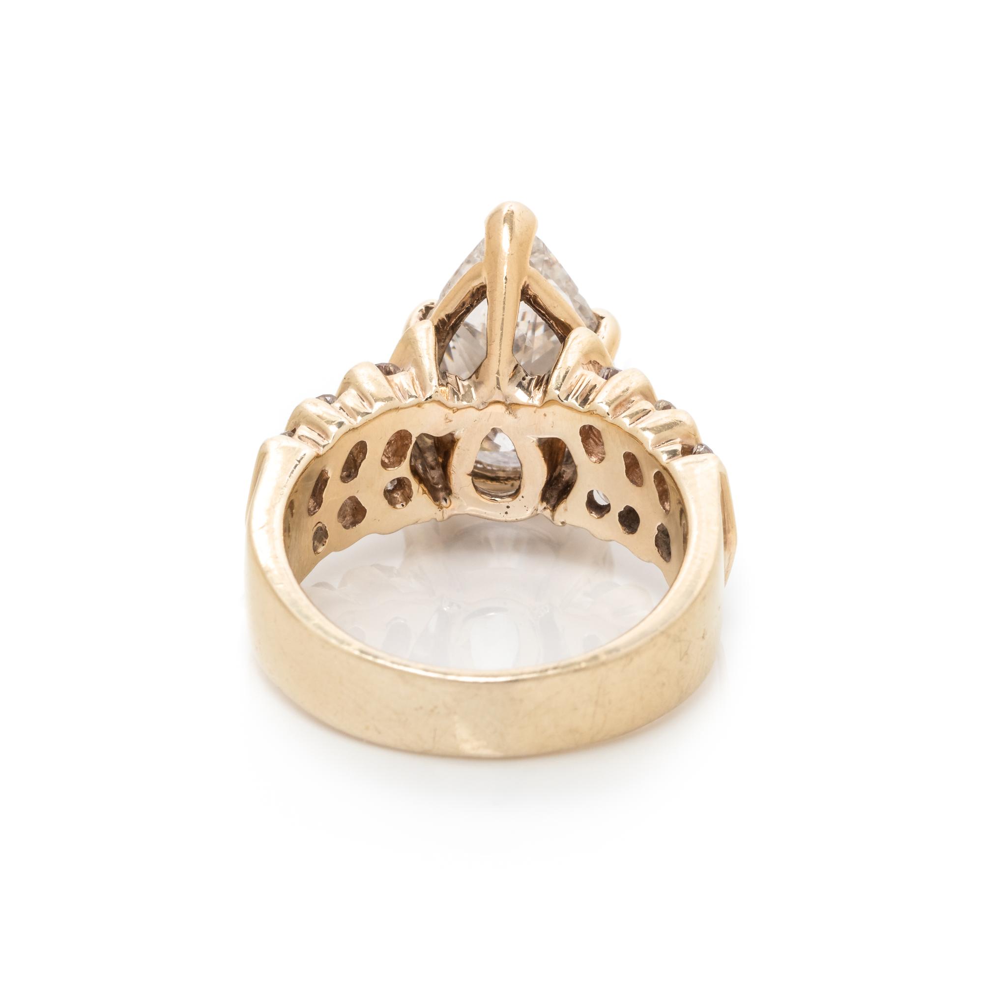 DIAMOND RING