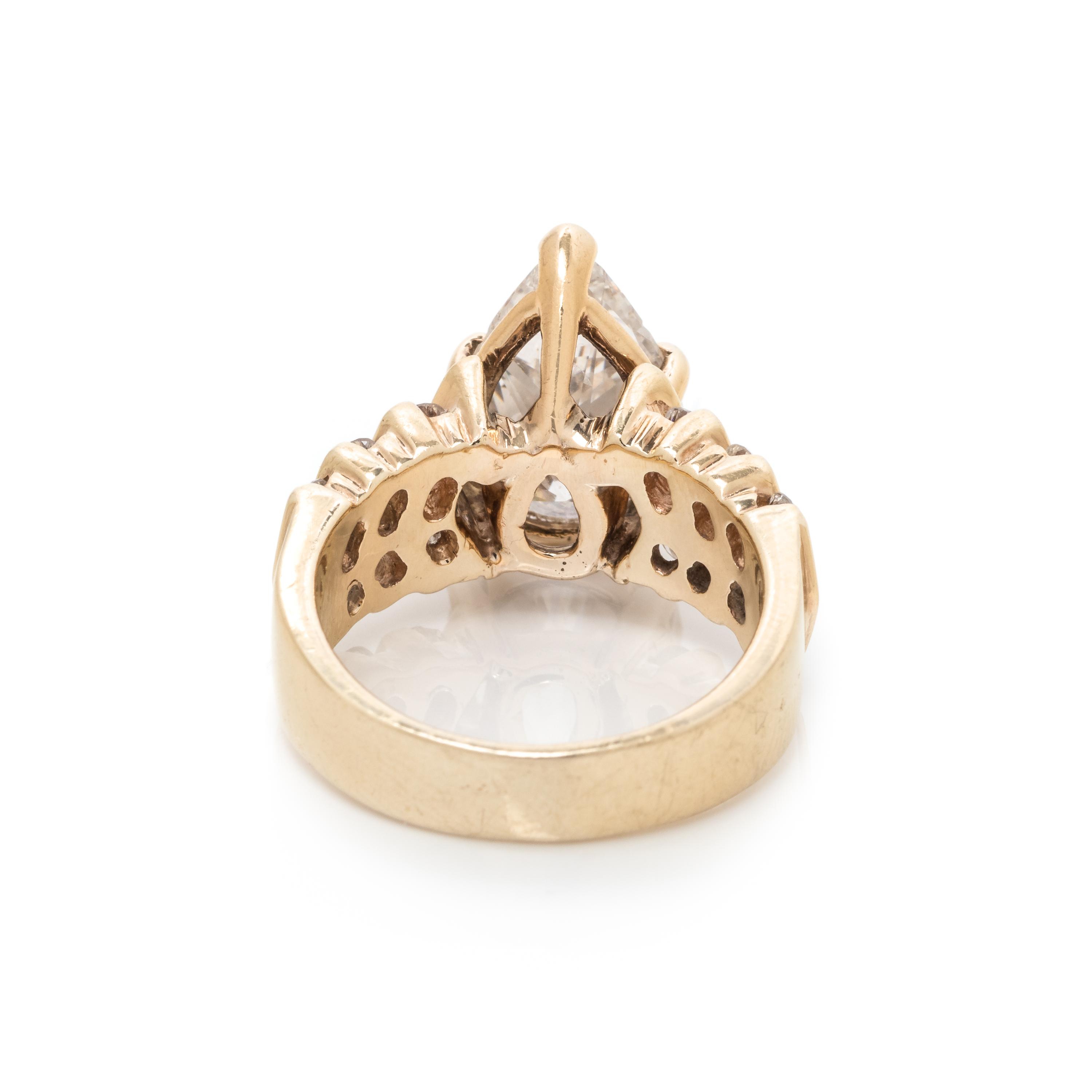 DIAMOND RING