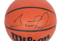 A Scottie Pippen Signed Autograph Wilson Basketball (Beckett Authentication Services BAS Certified),
