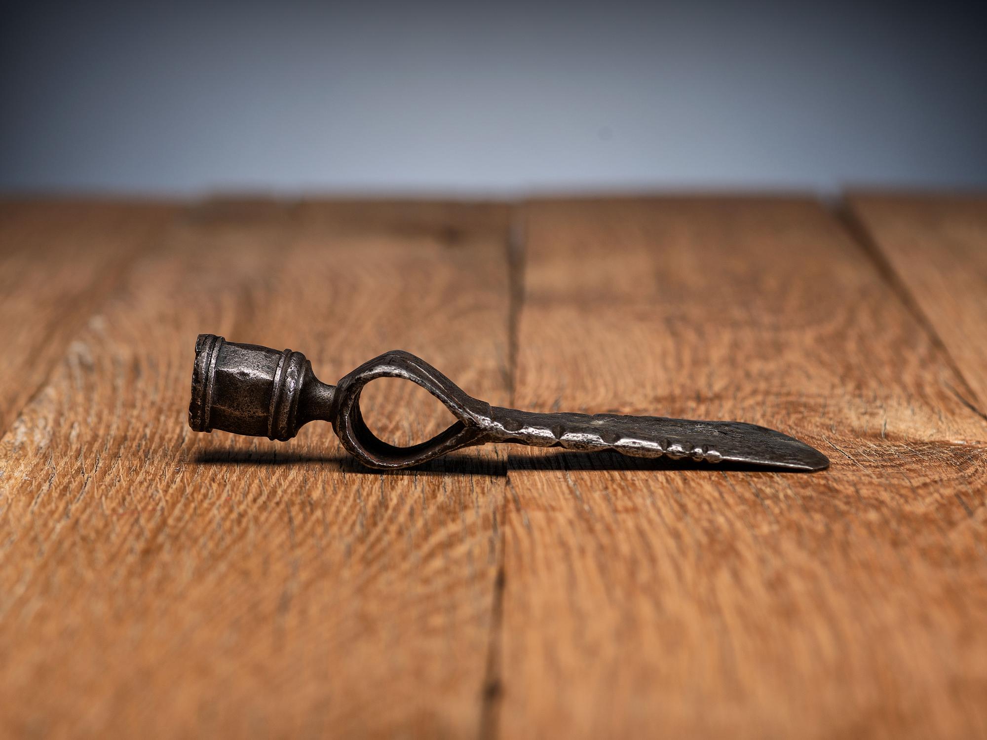 Eastern Pipe Tomahawk Blade, with Brass Inlay