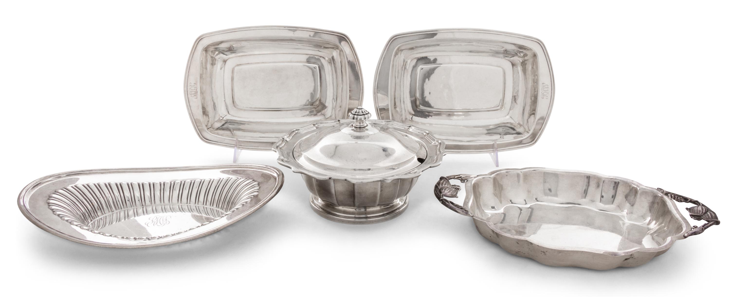 Five American Silver Serving Articles, 20th Century, comprising a Whiting oval bowl, a pair of Towle rectangular bowls, a Frank Smith c