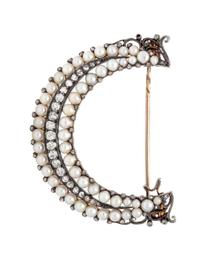 DIAMOND AND PEARL CRESCENT BROOCH