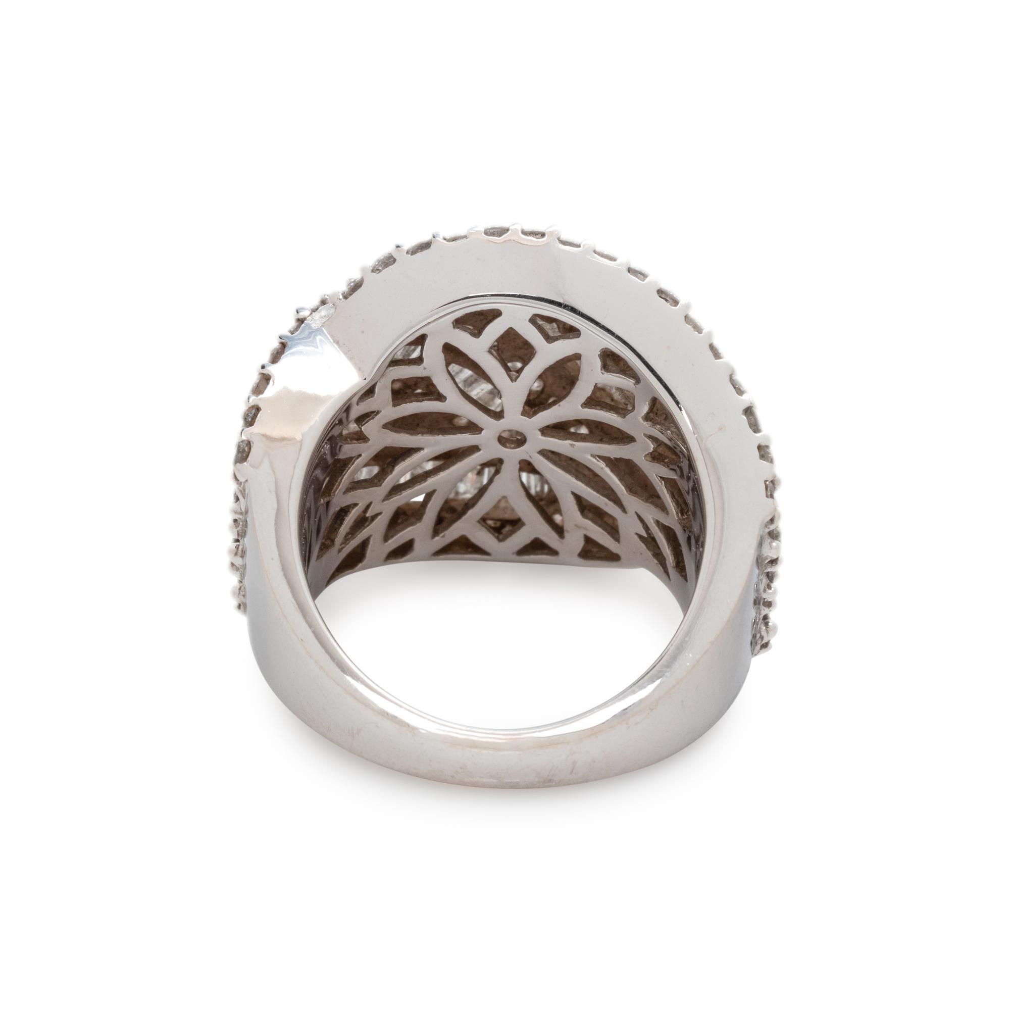 DIAMOND RING