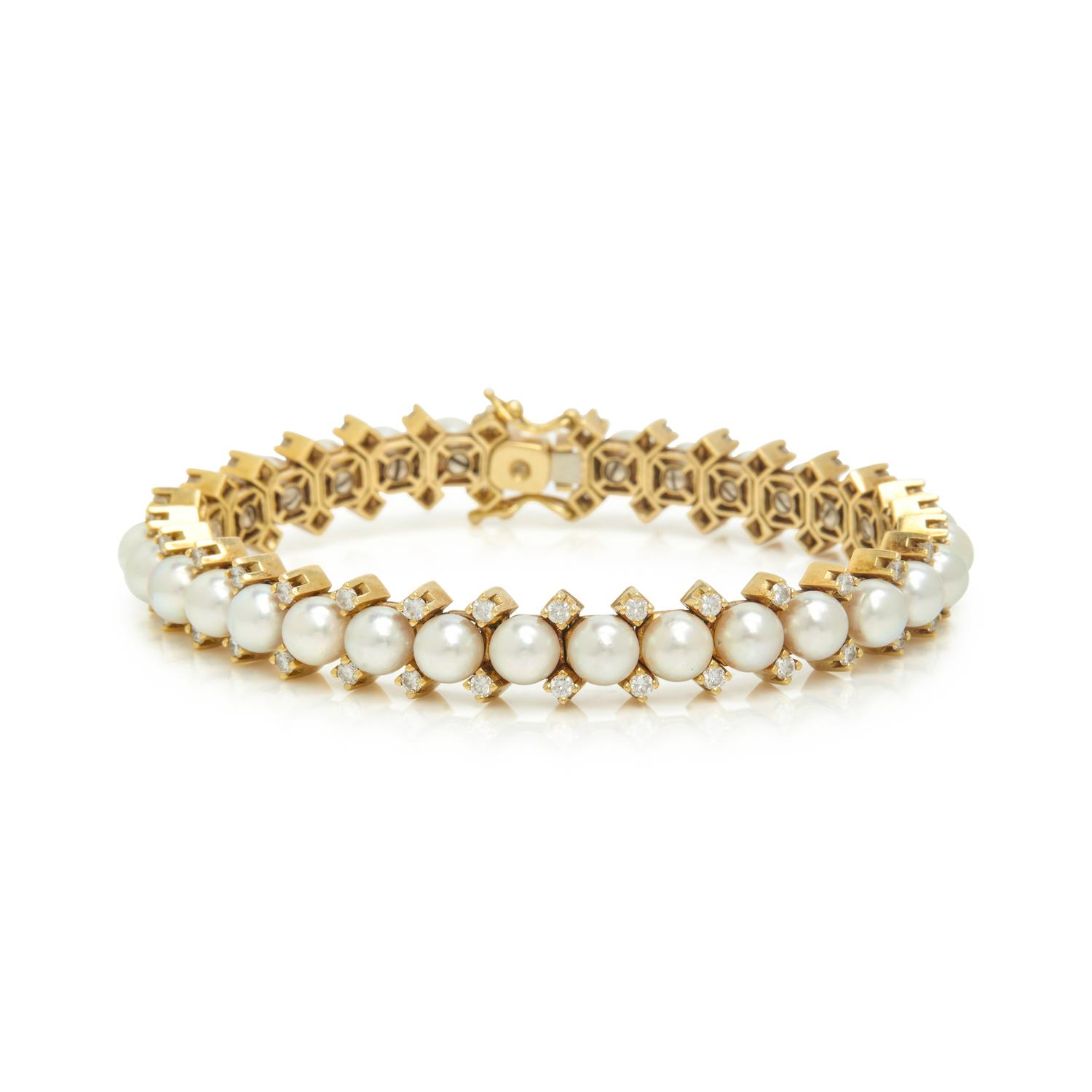 CULTURED PEARL AND DIAMOND BRACELET