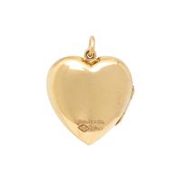 TIFFANY & CO., YELLOW GOLD HEART LOCKET