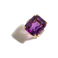 AMETHYST, DIAMOND, AND YELLOW GOLD RING