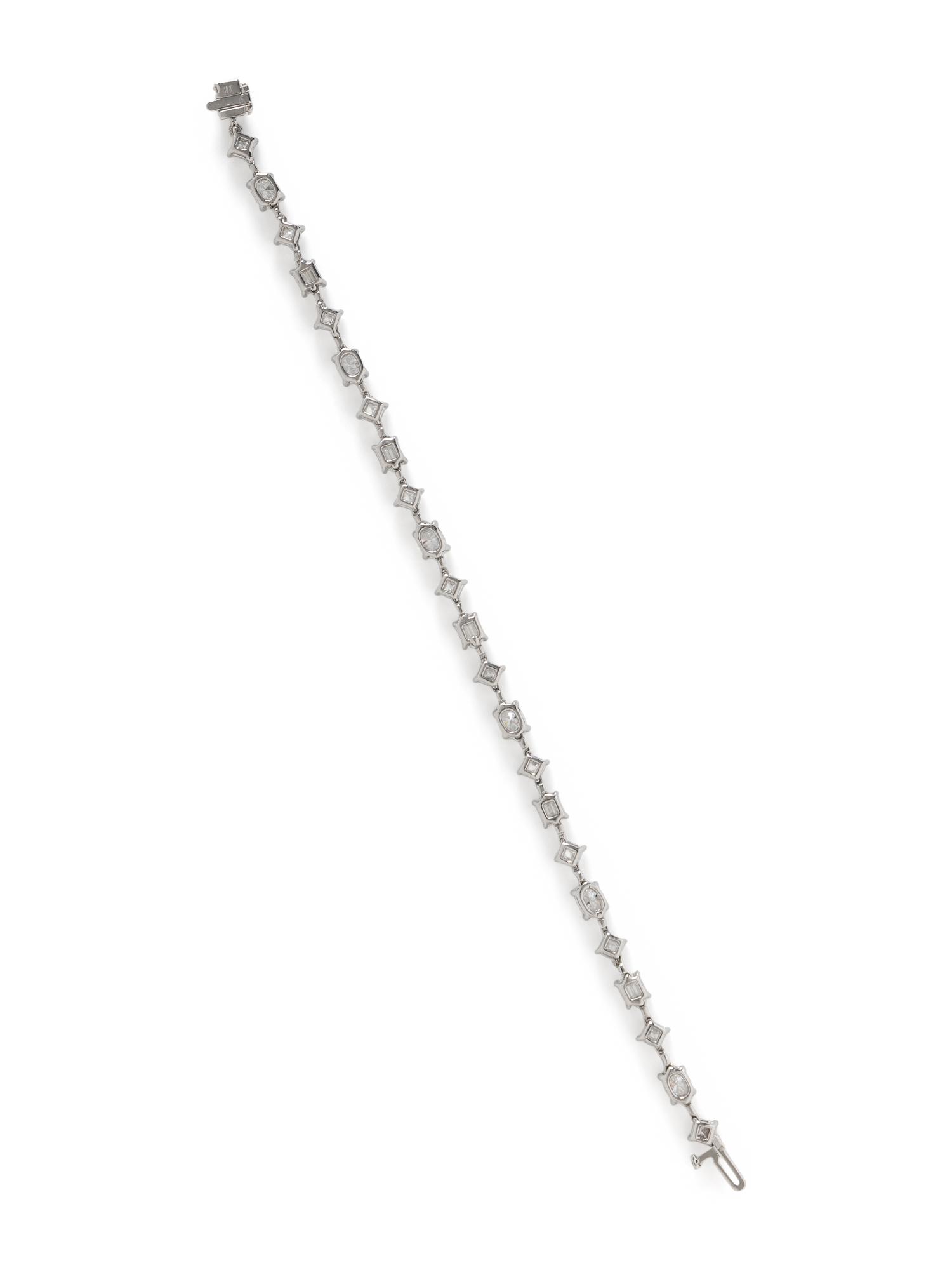 WHITE GOLD AND DIAMOND BRACELET