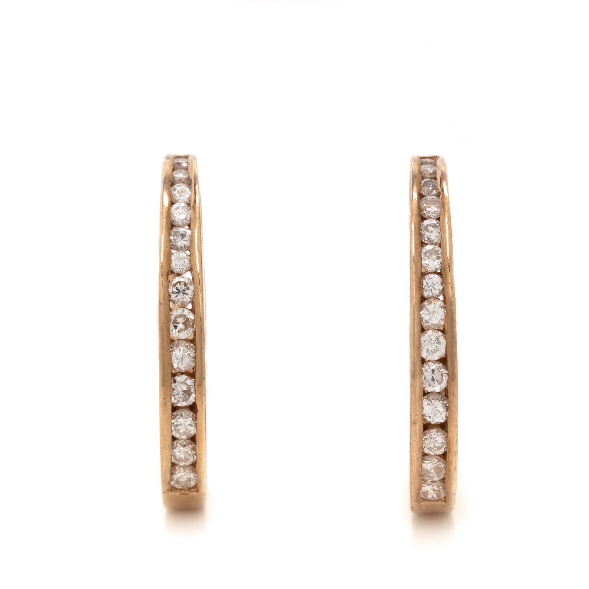 YELLOW GOLD AND DIAMOND HOOP EARCLIPS