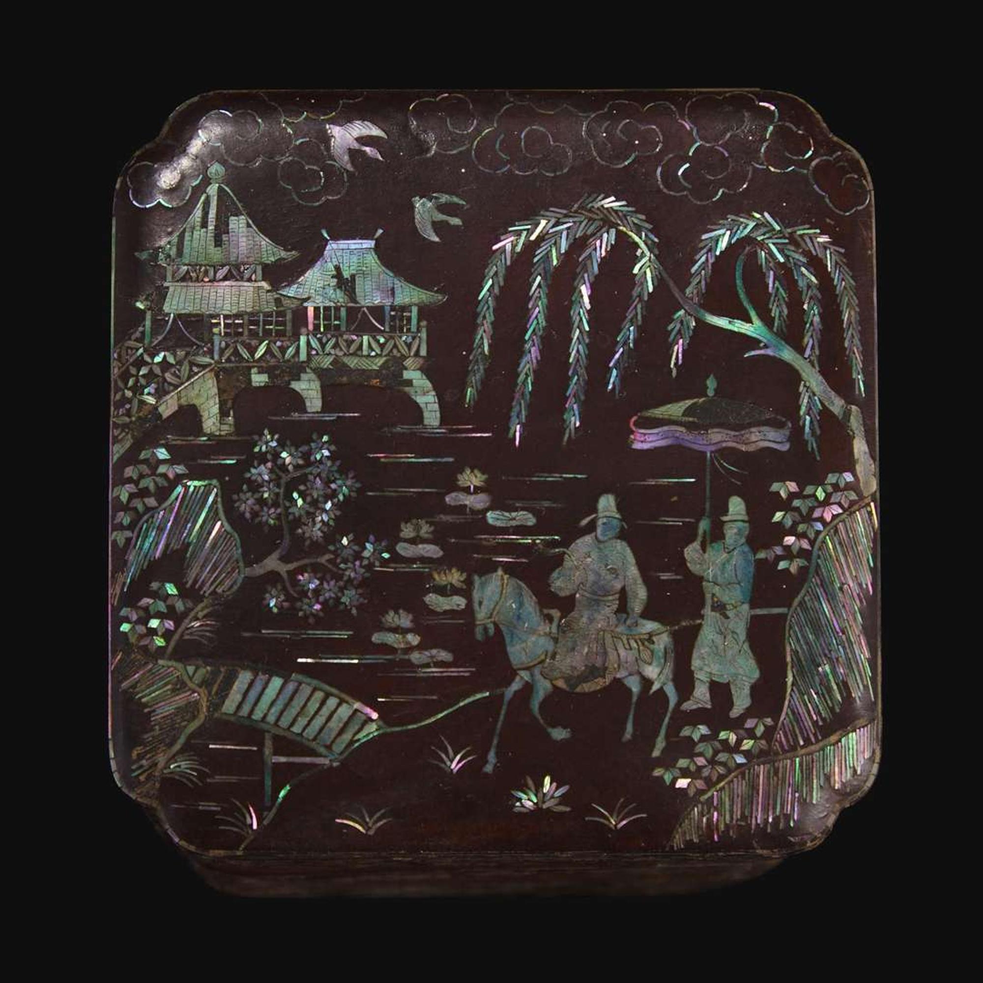 A Chinese mother of pearl-inlaid four-tier lacquer box 黑漆嵌螺钿四层盒 17th/18th century or earlier ??????????