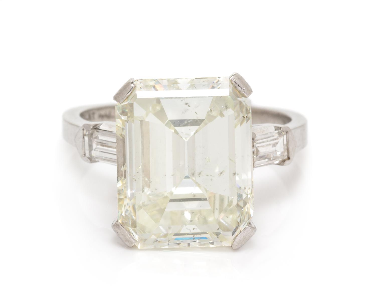 A Platinum and Diamond Ring, 3.80 dwts.