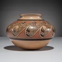 Pottery Jar, Migration Pattern