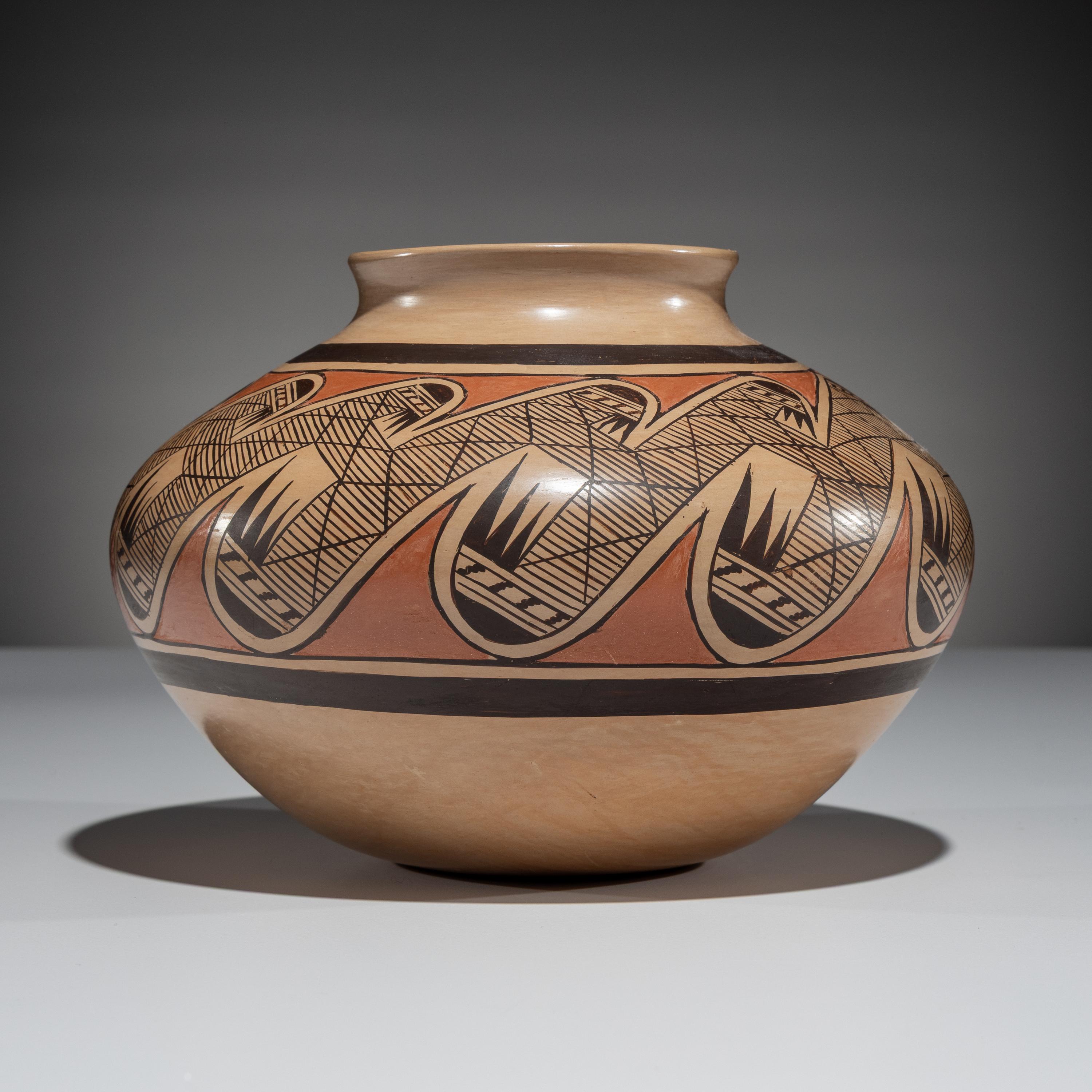Pottery Jar, Migration Pattern
