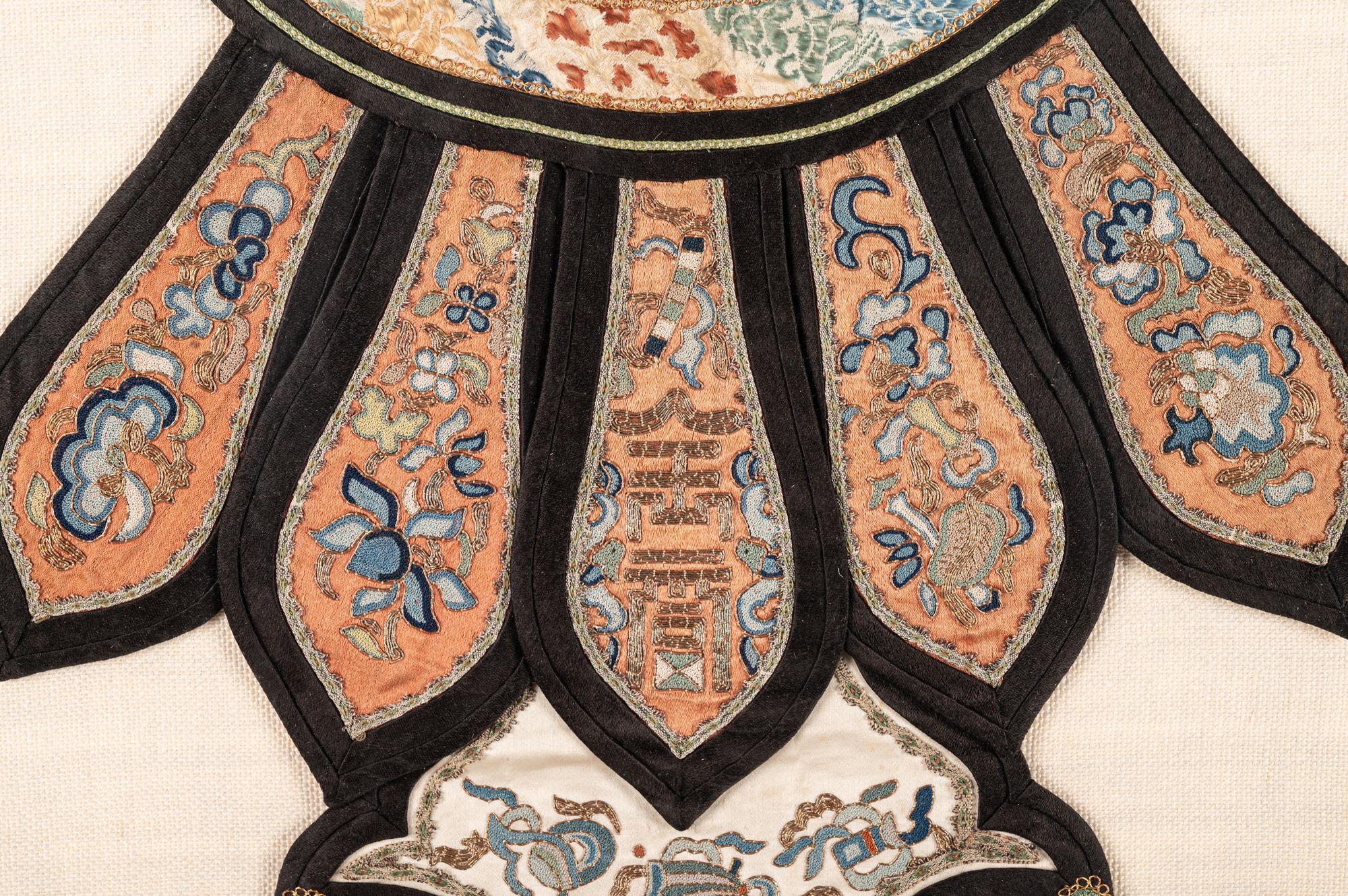 Six Embroidered Silk Rank Badges and a Cloud Collar