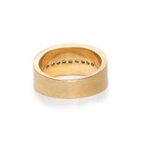 YELLOW GOLD AND DIAMOND RING