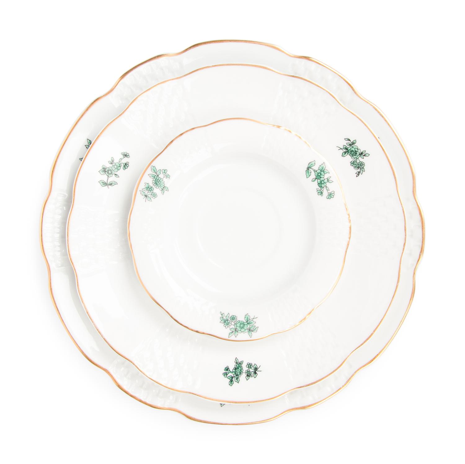 A Vista Allegre Porcelain Dinner Service