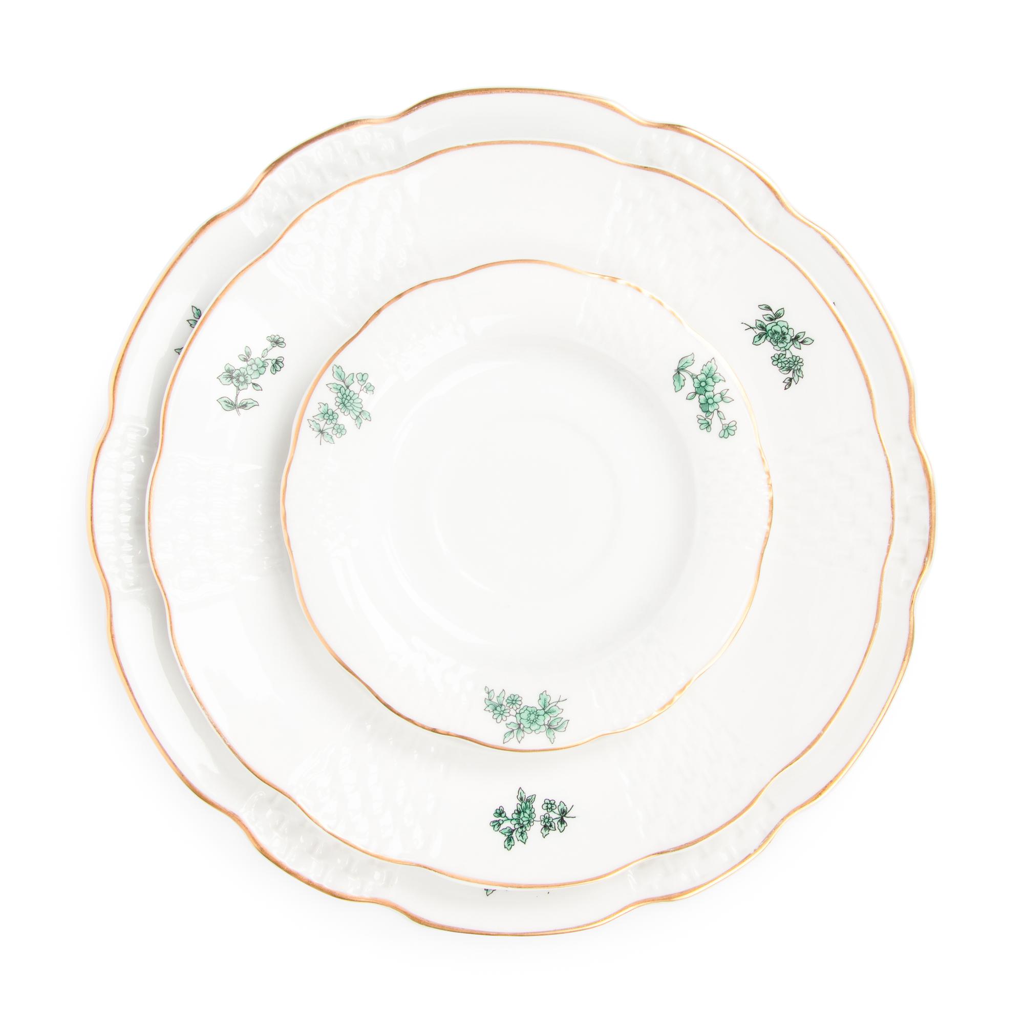 A Vista Allegre Porcelain Dinner Service