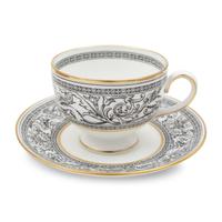A Wedgwood Florentine Porcelain Dinner Service