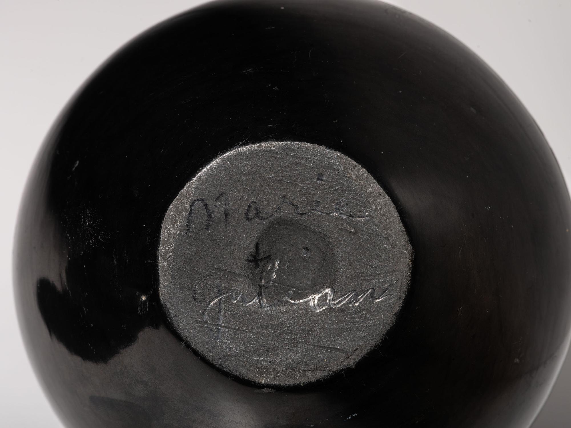 Blackware Pottery 1925-1943