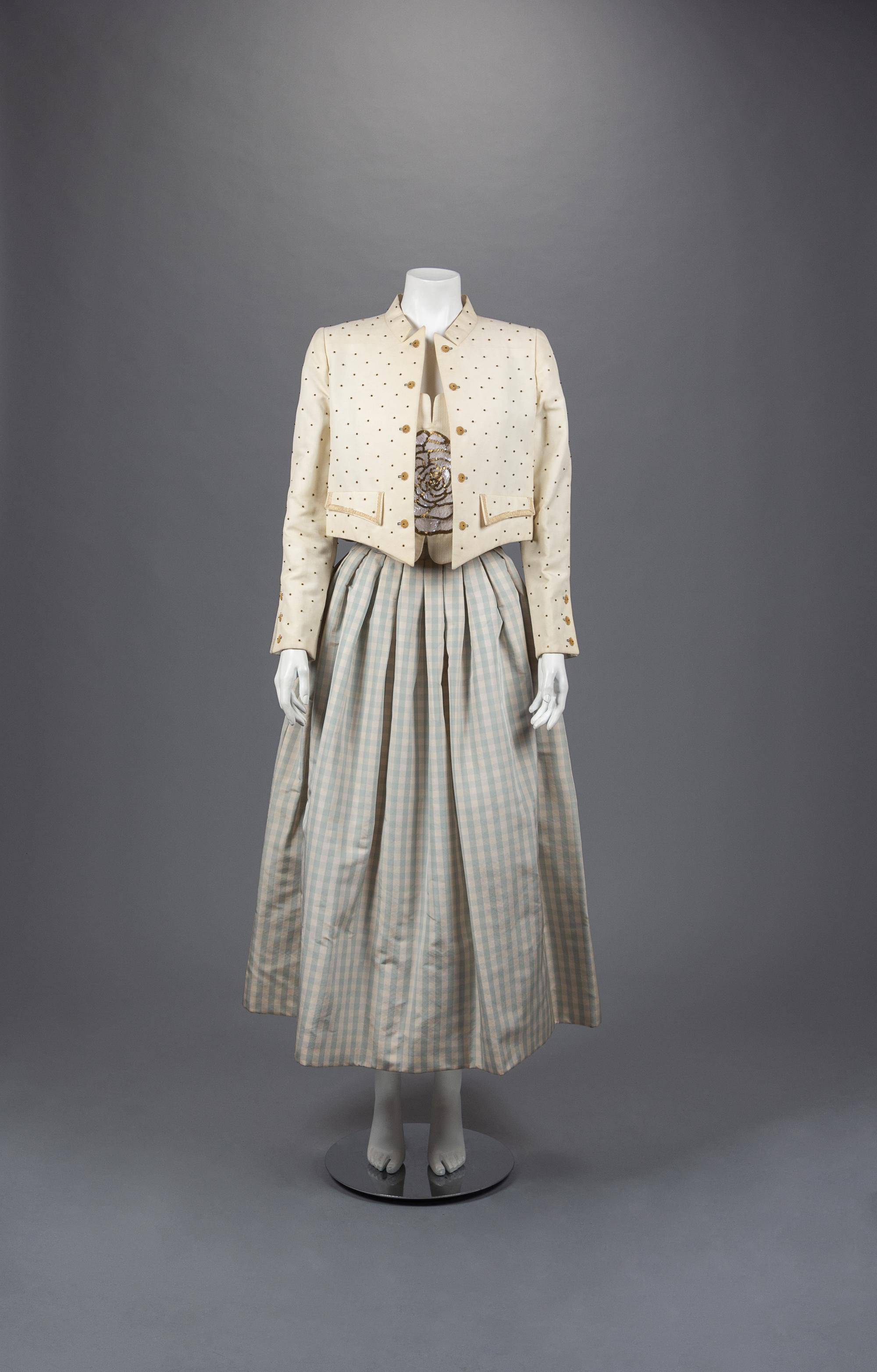 Geoffrey Beene Ensemble, Spring 1988