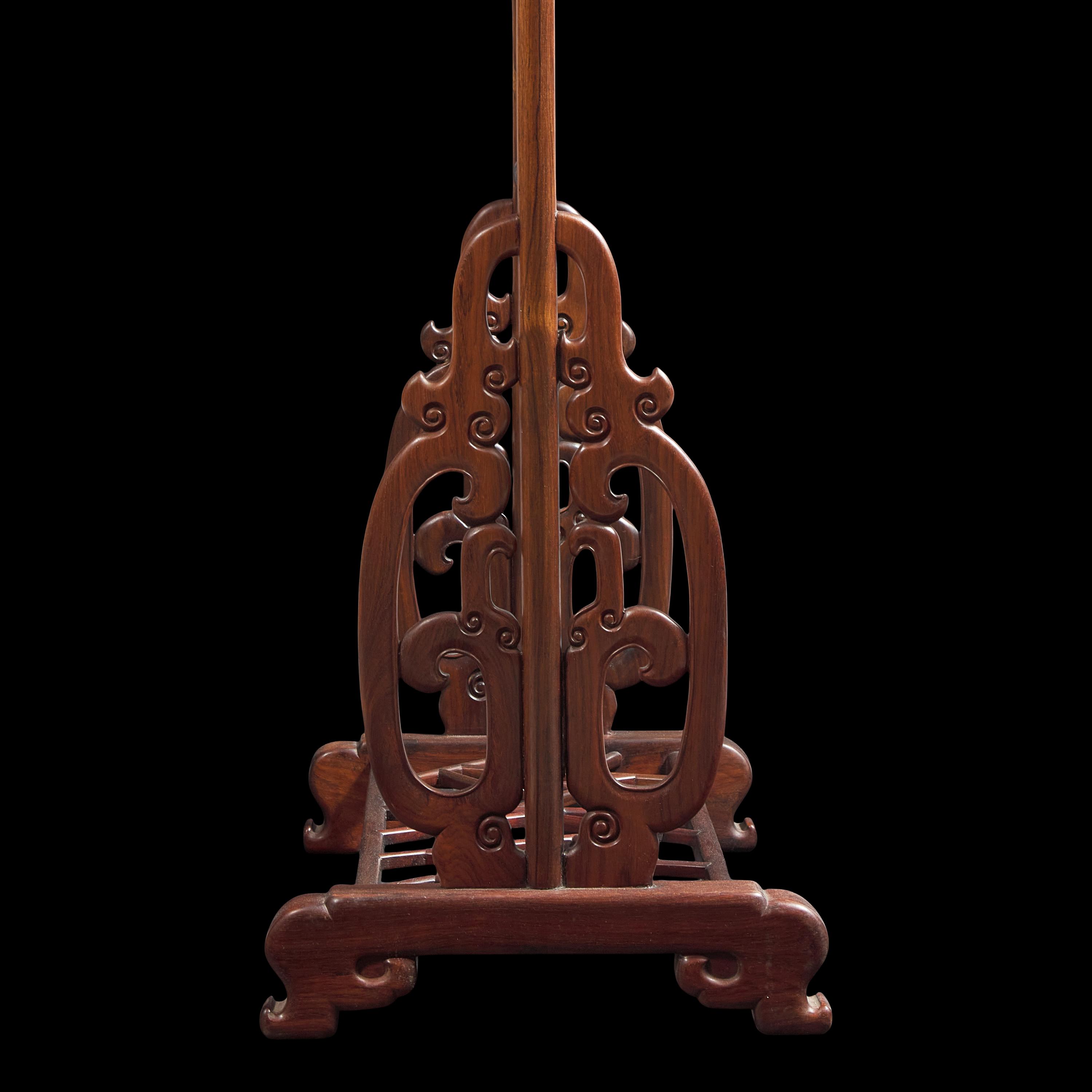 A Chinese Carved Hongmu Clothes Stand, Yijia, 20th Century 近代 紅木透雕冰梅紋衣架