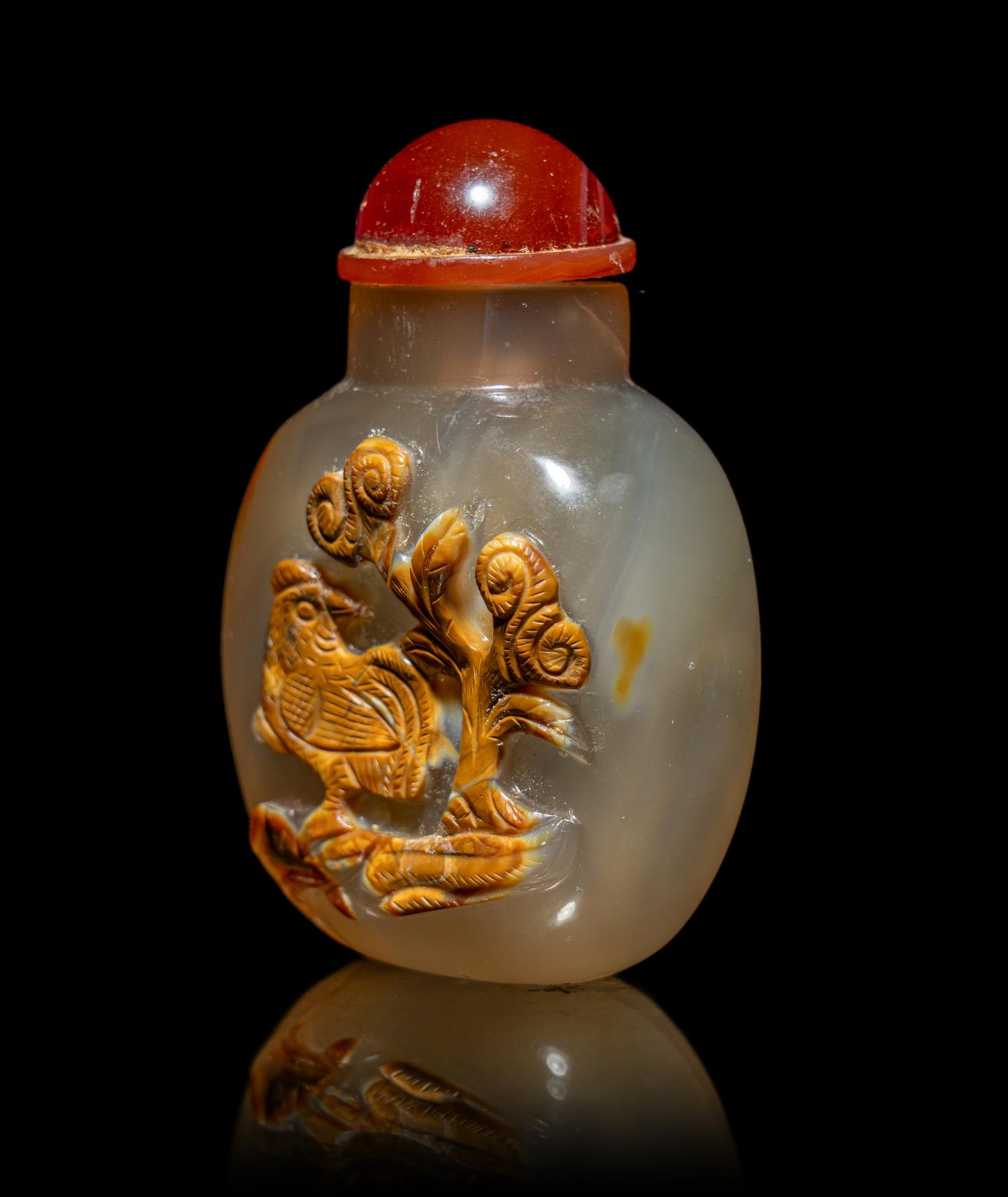 A Chinese Carved Agate Snuff Bottle