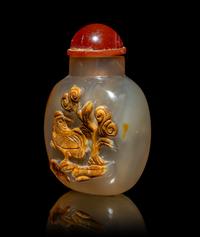 A Chinese Carved Agate Snuff Bottle