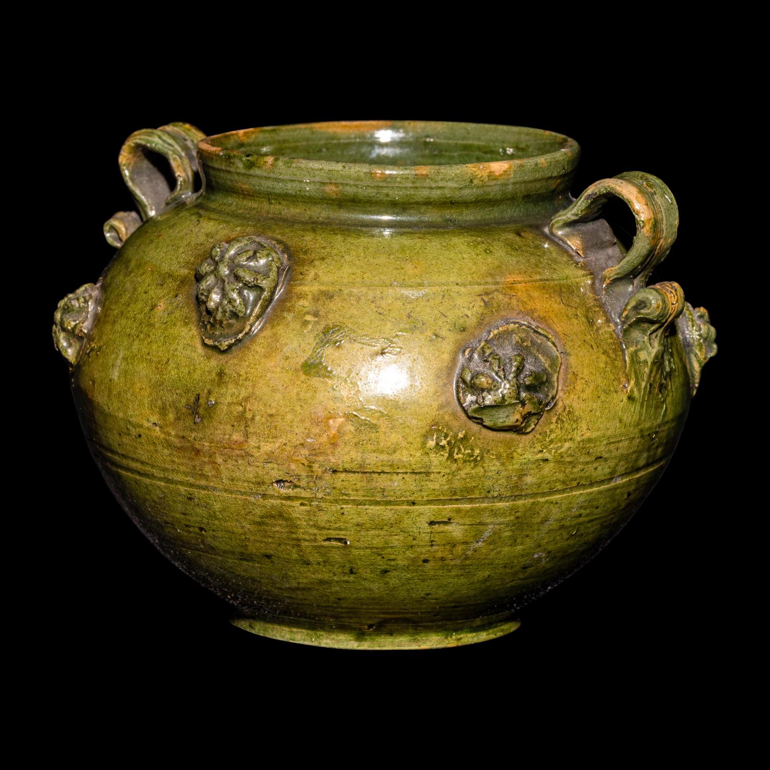 A Chinese Green Glazed Porcelain Jar 綠釉繫帶貼花小罐