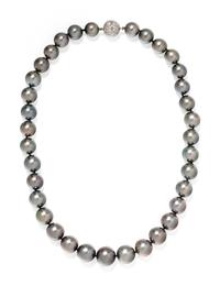 CULTURED TAHITIAN PEARL NECKLACE